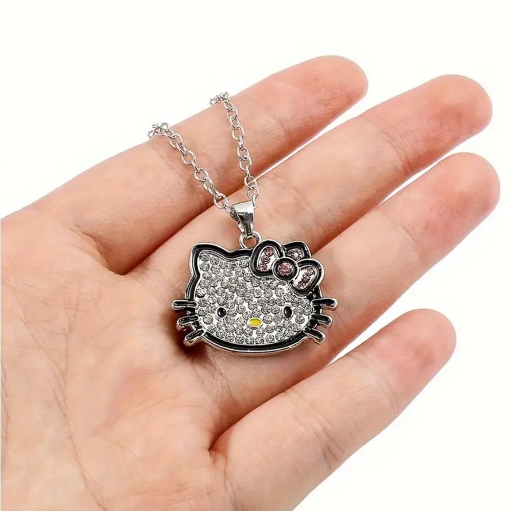 Hello Kitty Charm Pendant Crystal Necklace, New in Package - Picture 4 of 6